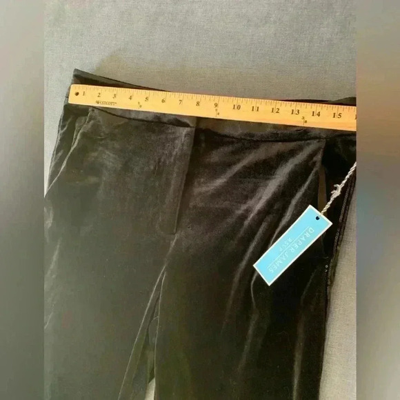 Woman’s Draper James Black Velvet Sequined Accent Holiday Workwear Pants Size 12 - Picture 9 of 13